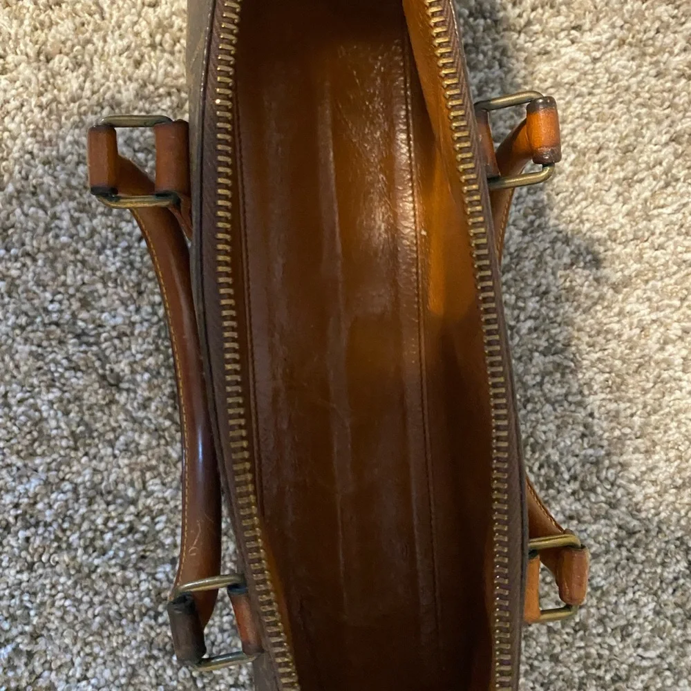 Louis Vuitton Monogram Sac Triangle Handbag - Picture 5 of 11